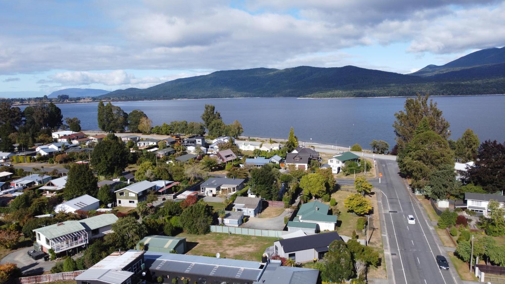 Shakespeare House Bed & Breakfast Te Anau Dış mekan fotoğraf