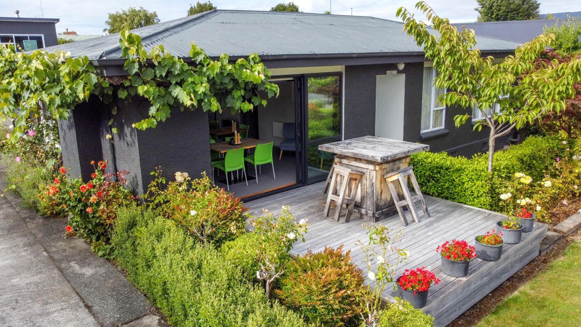 Shakespeare House Bed & Breakfast Te Anau Dış mekan fotoğraf