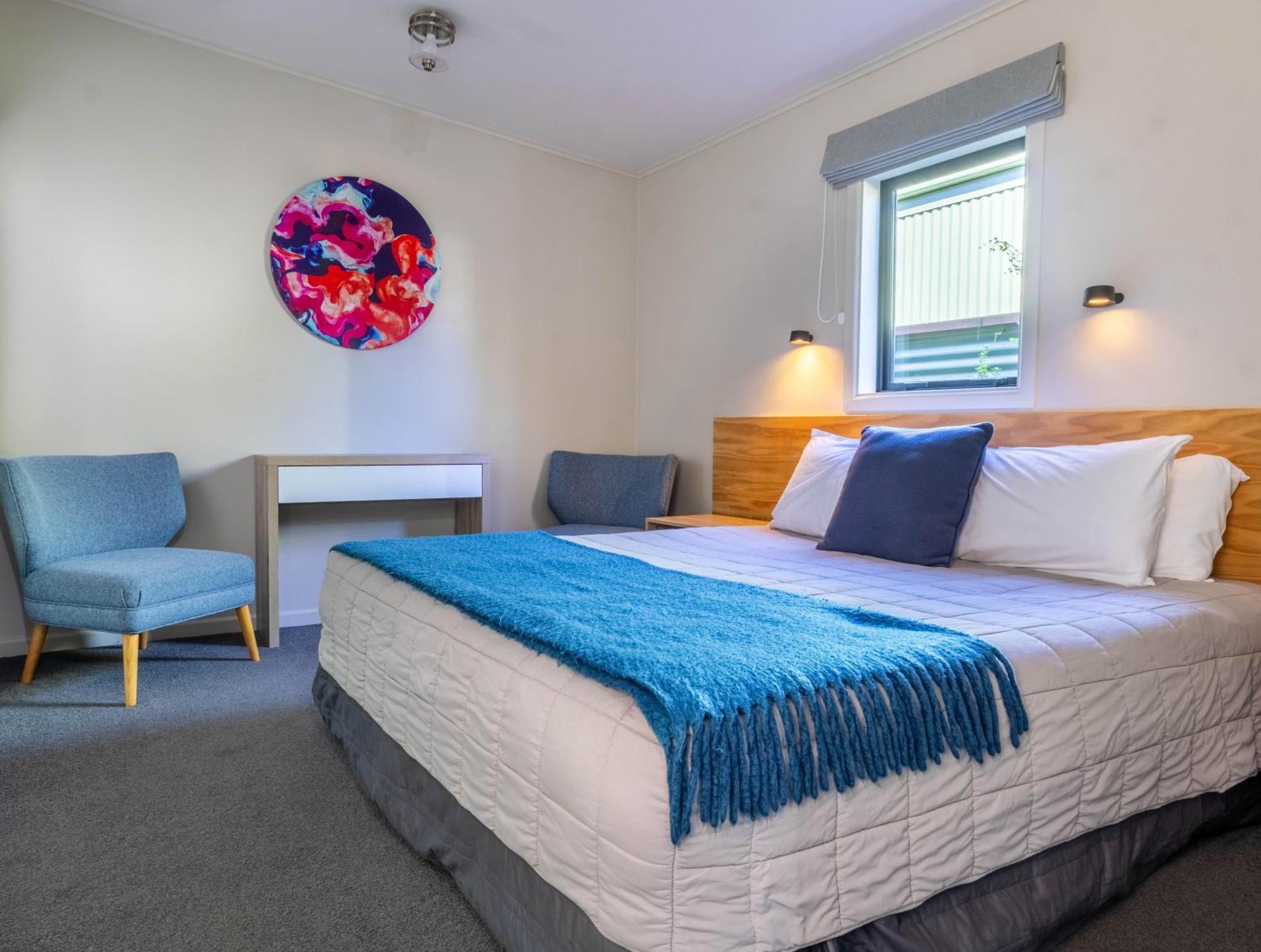 Shakespeare House Bed & Breakfast Te Anau Dış mekan fotoğraf